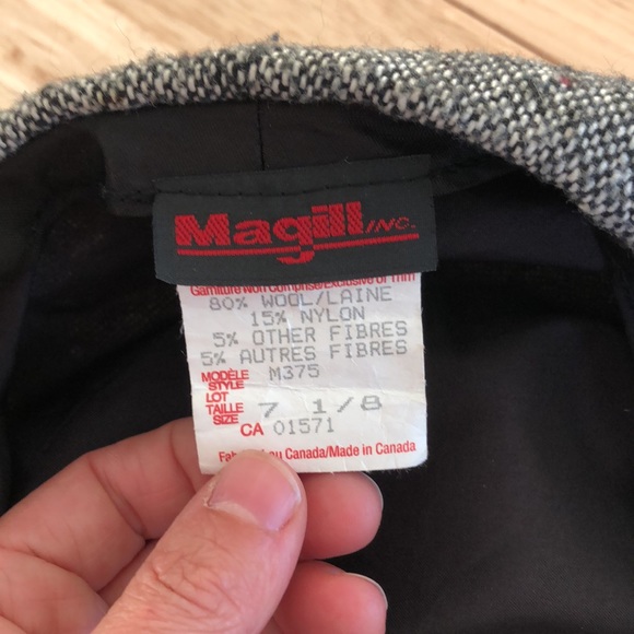 Irish style wool cap - Picture 3 of 3